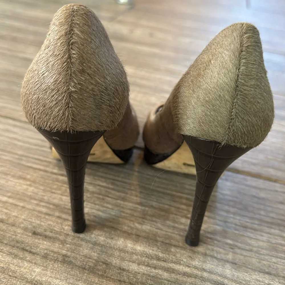 Cole Haan peep toe pump in sable pony hair - Picture 4 of 5